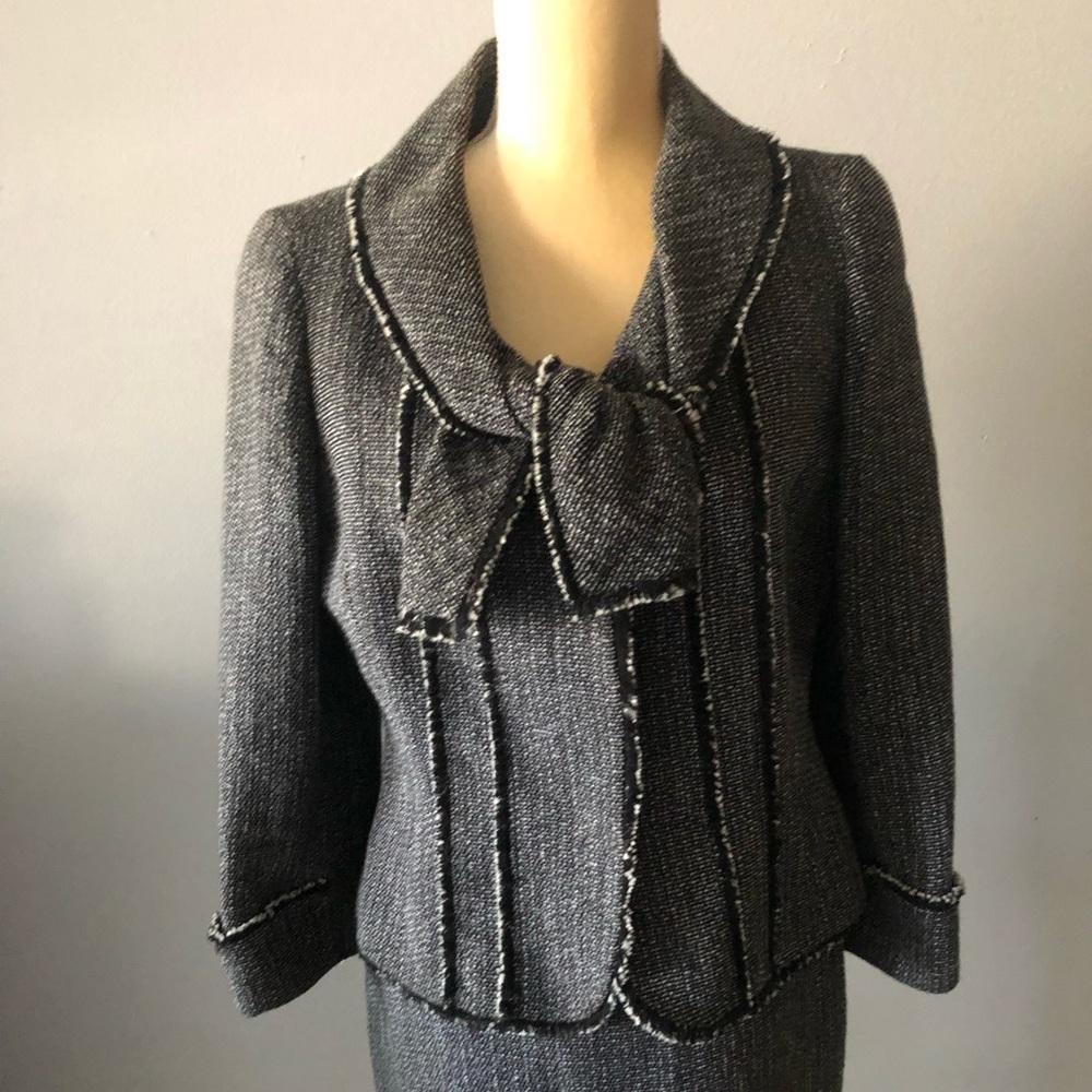 Ellen Tracy suit
